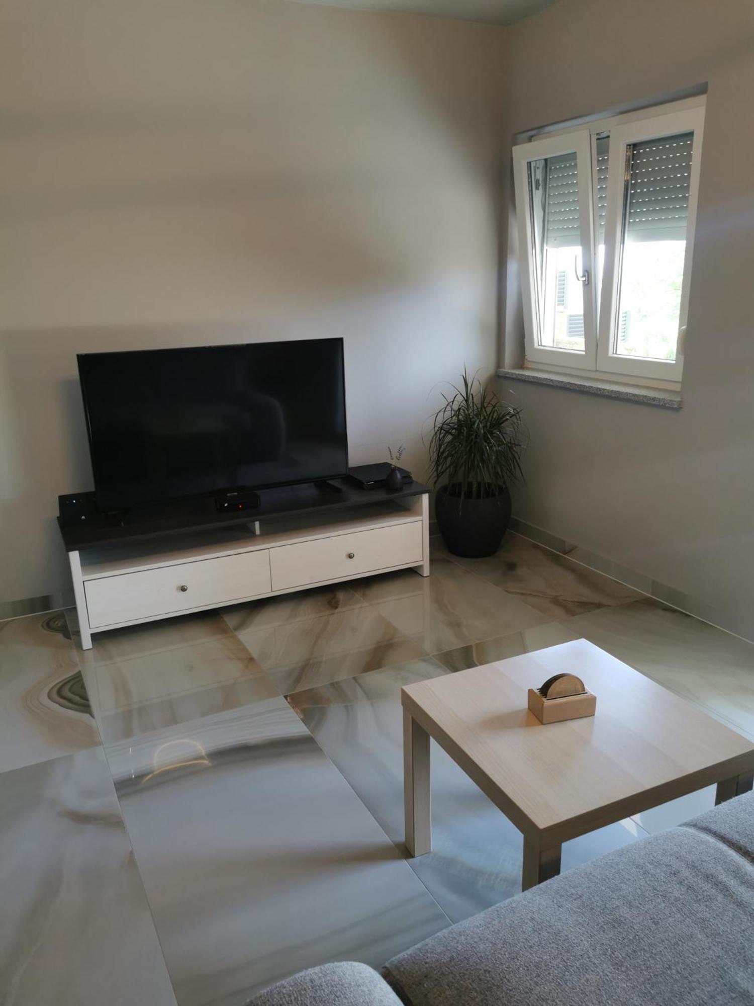 Apartment Luki Повиле Экстерьер фото
